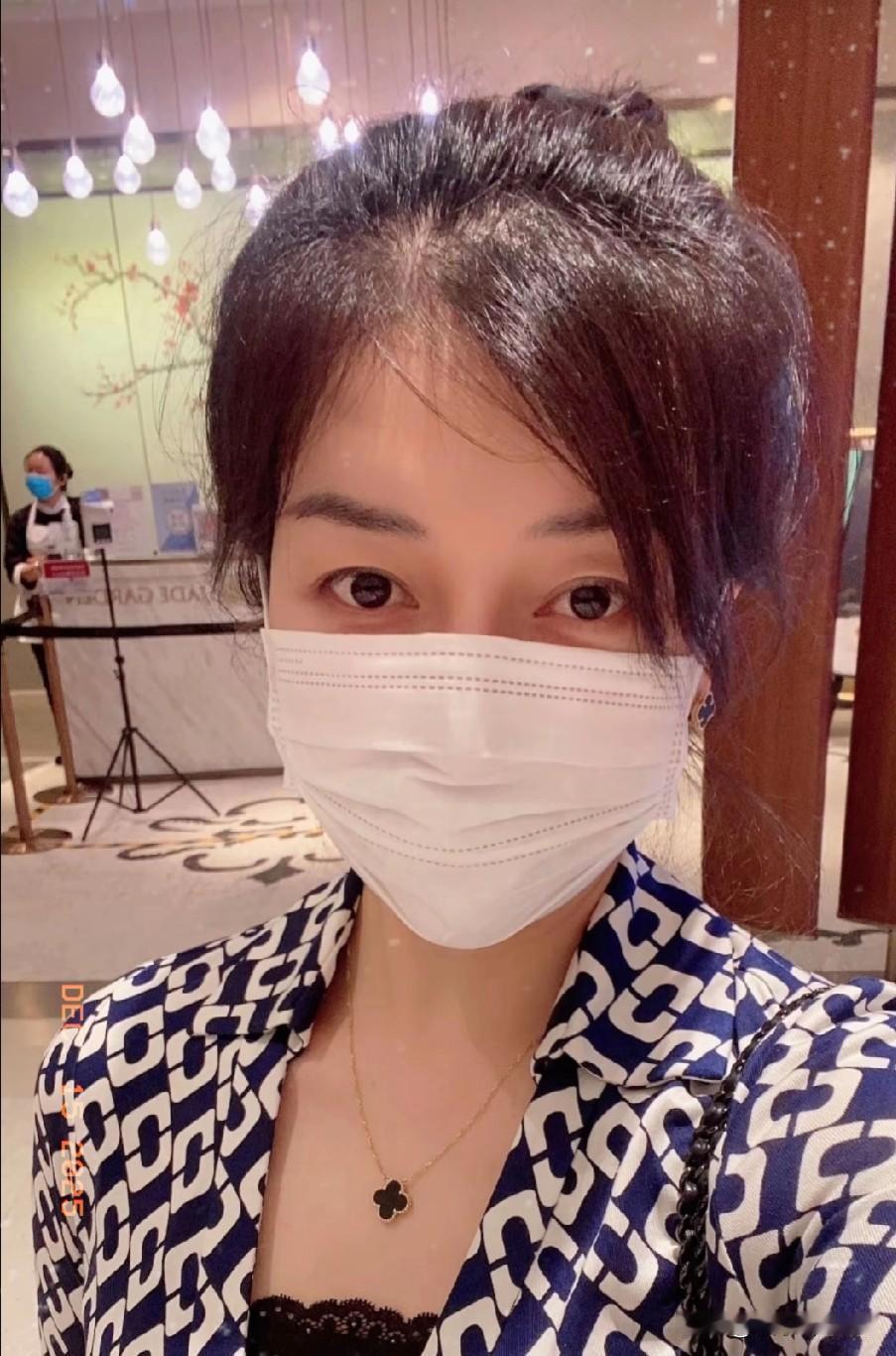 你猜怎么着，北京这位李女士算是彻底把网友惹毛了！人们早就对遛狗不栓绳，粪便不