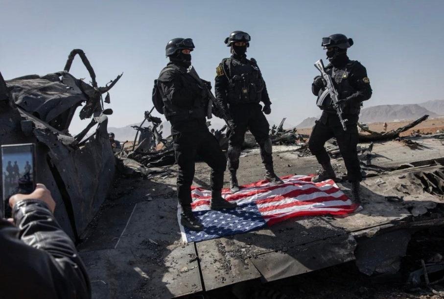 美军战机和运输机的残骸被回收！虽然已经是飞机残骸了，但还是希望能够有一部分残