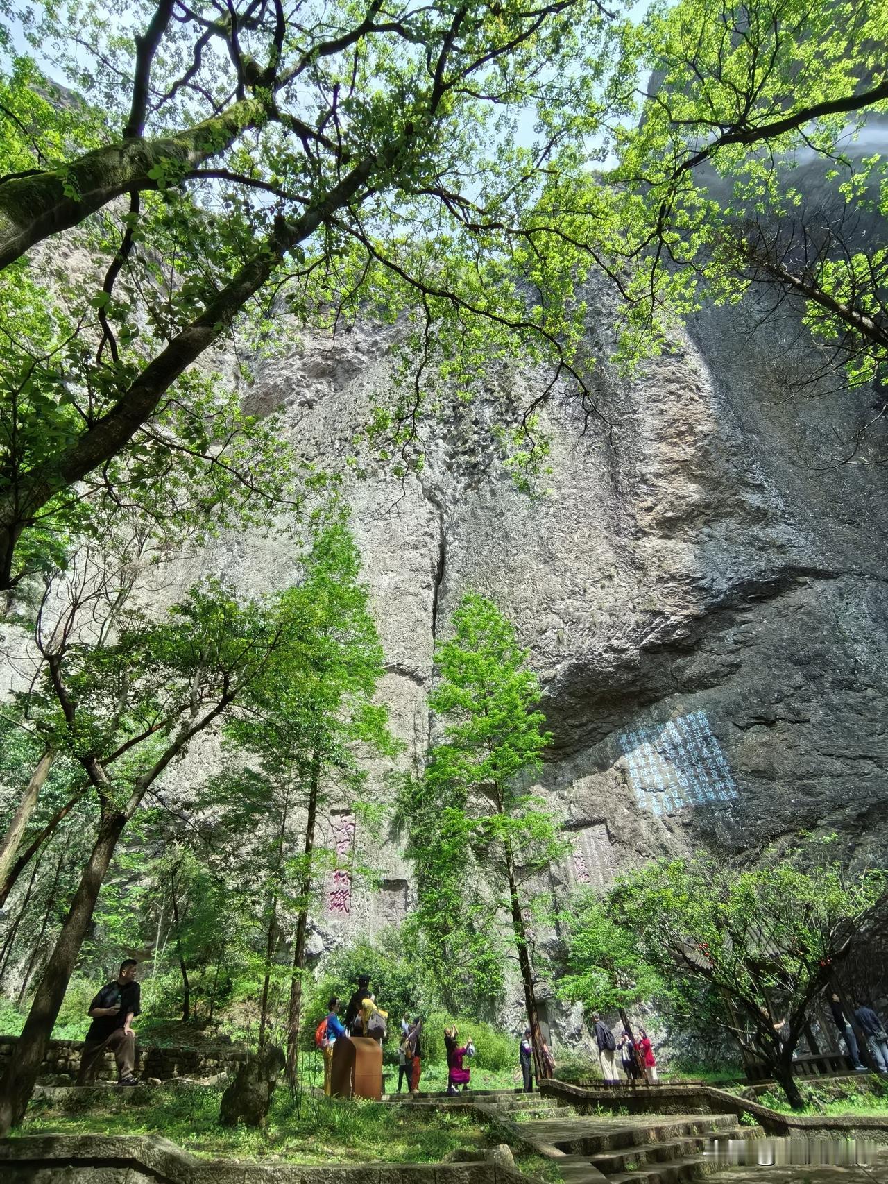 练太极拳的好处数不尽长期坚持练太极拳的小伙伴，跑步和登山会比不练的更快，练太