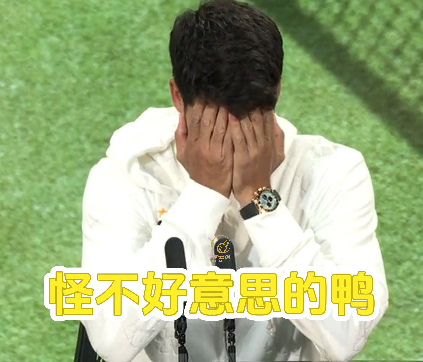 温网男单第三轮，阿尔卡拉斯四盘苦战6-1/3-6/6-3/6-4击败斯特鲁夫，连