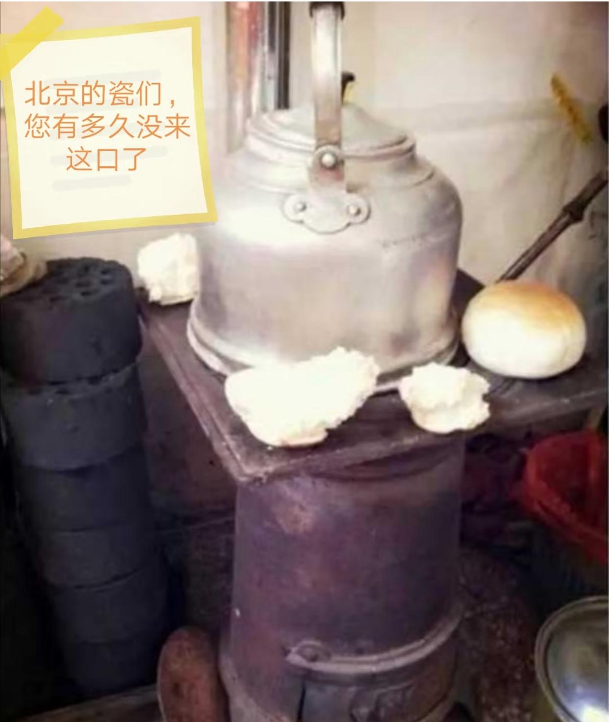 二十年前大学学费就5000元，没想到现在还是，5000元，所以，就不要抱怨学费太