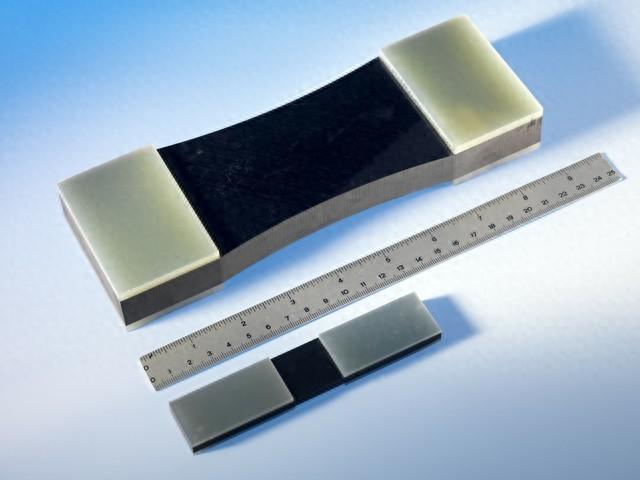 碳纤维自主可控六大核心上市公司梳理1.吉林化纤全产业链闭环、大丝束领域龙头