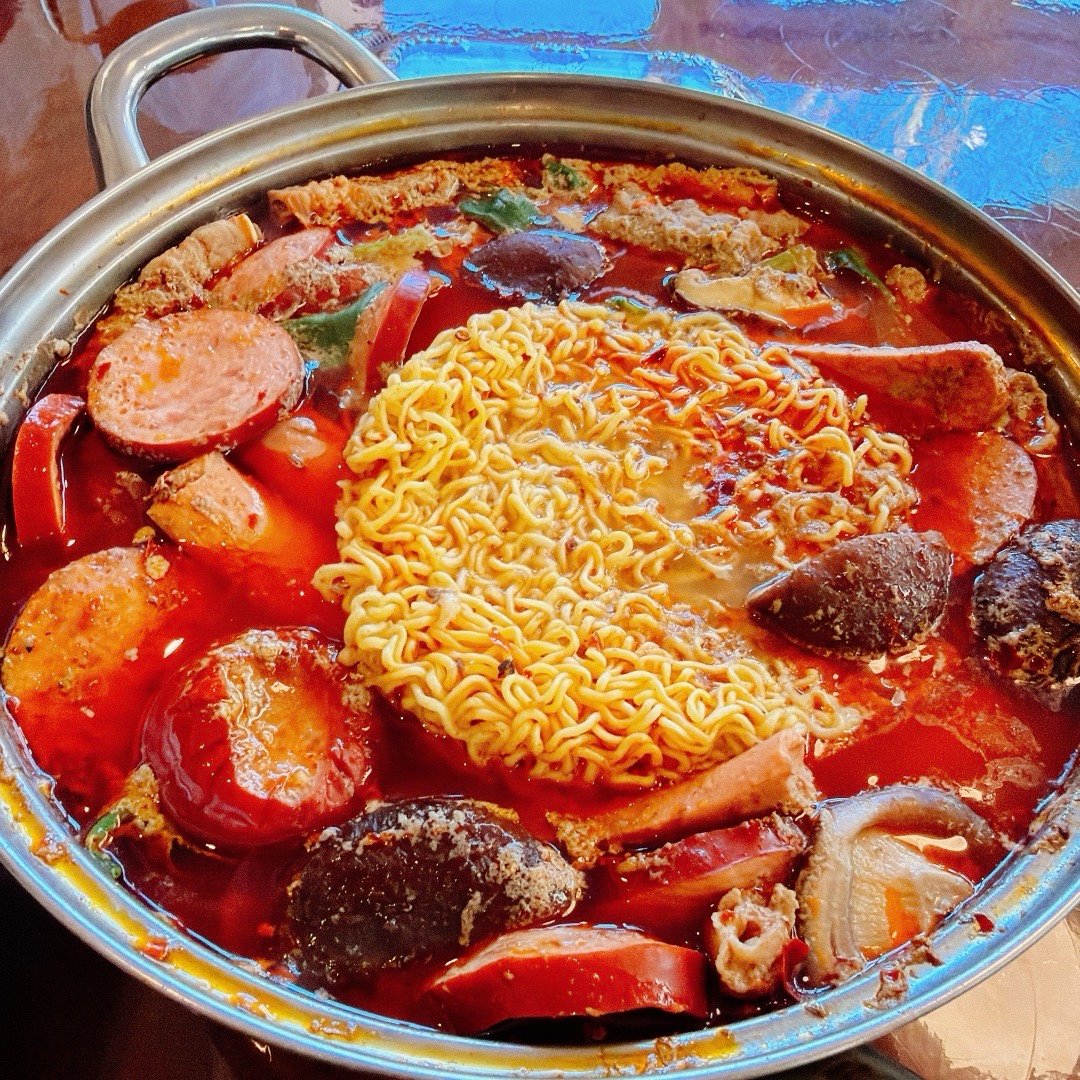 董秘说想吃家庭麻辣烫。没问题，看看我做的这锅怎么样？