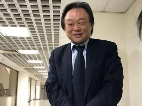 王世坚真男人:“天人同悲”！受京华城案牵连，台北前副市长彭振声已被羁押9个月，夫