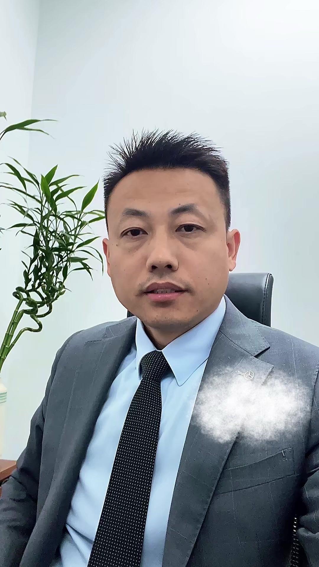 对于手里囤着小米二手车的同行来说，这下可真是晴天霹雳。以往供不应求的局面没了，估