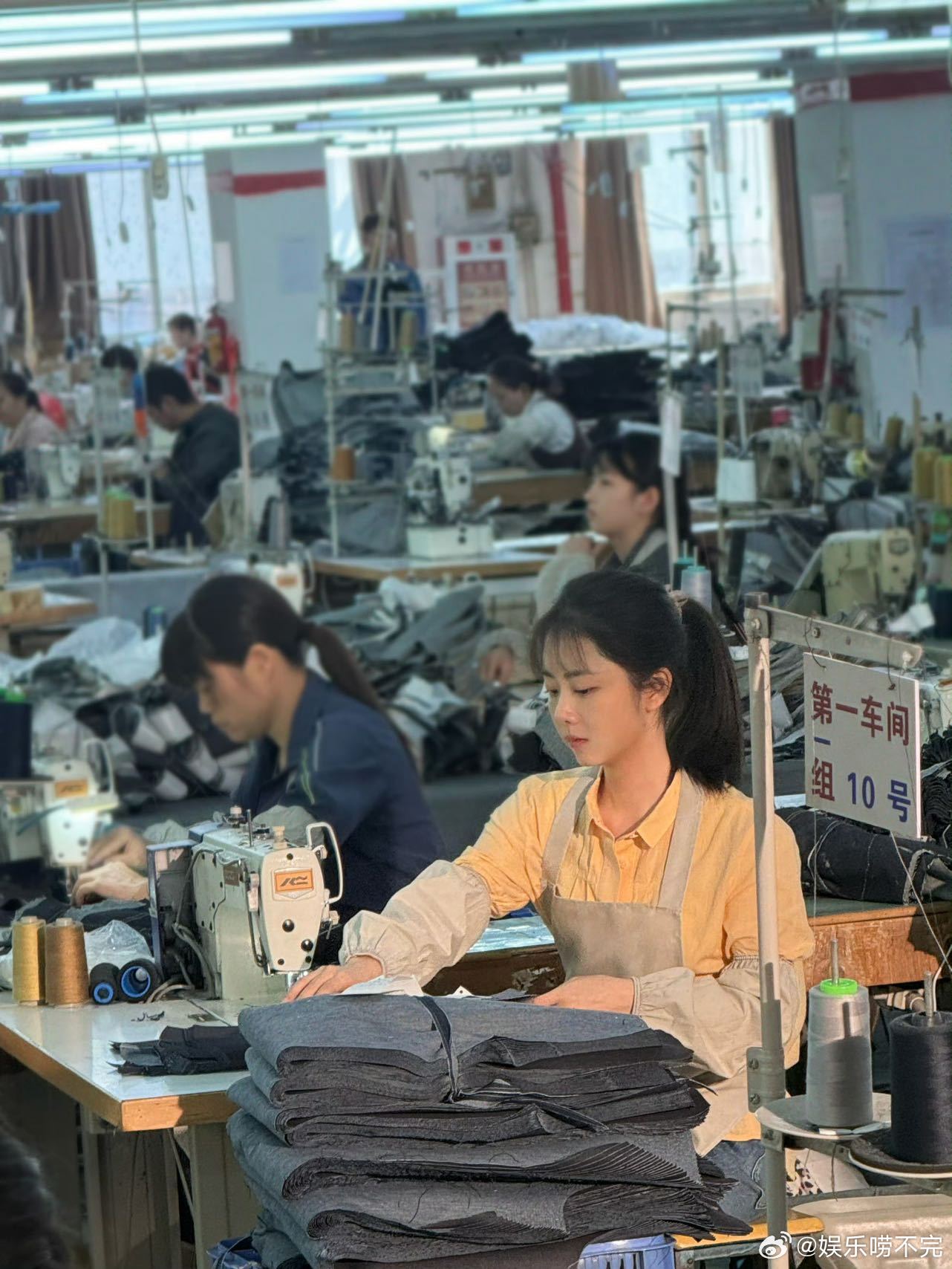 谭松韵长文回应王劲松呜呜呜，看哭了满手血泡缠满胶布的日子都熬过去了，我们方婉之一