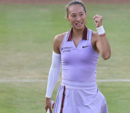 郑钦文温网首训曝光！王欣瑜退赛，张帅霸气晋级