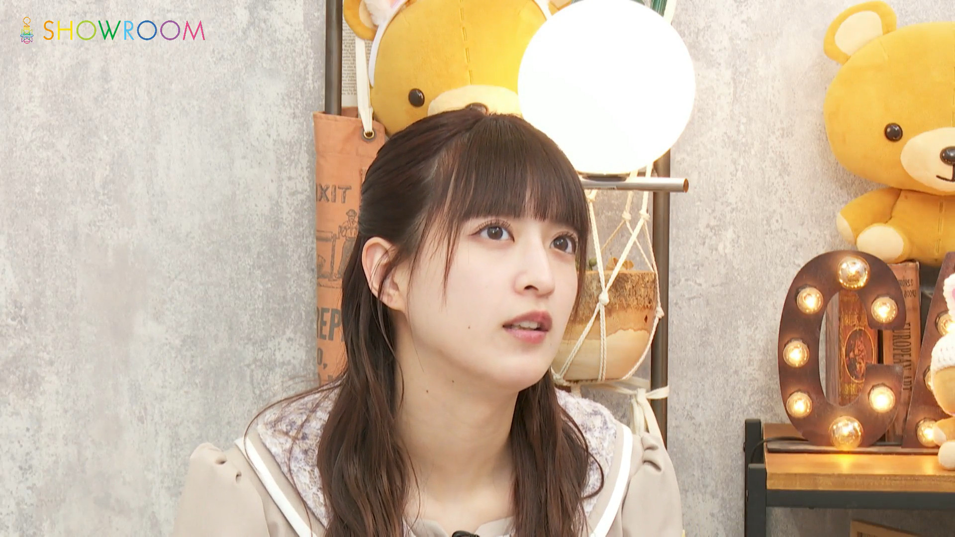 岡本姫奈金川紗耶吉田綾乃クリスティー　猫舌SHOWROOM