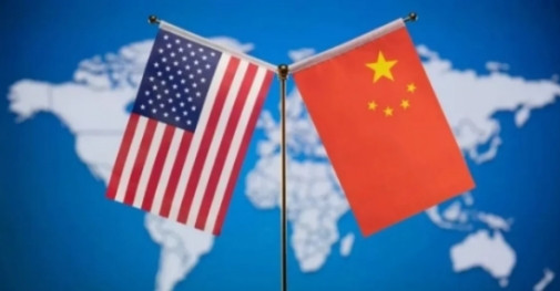 还是石齐平看的透彻！石齐平表示，美国发现自己的对华战略把美国要带到坑里面去了，现