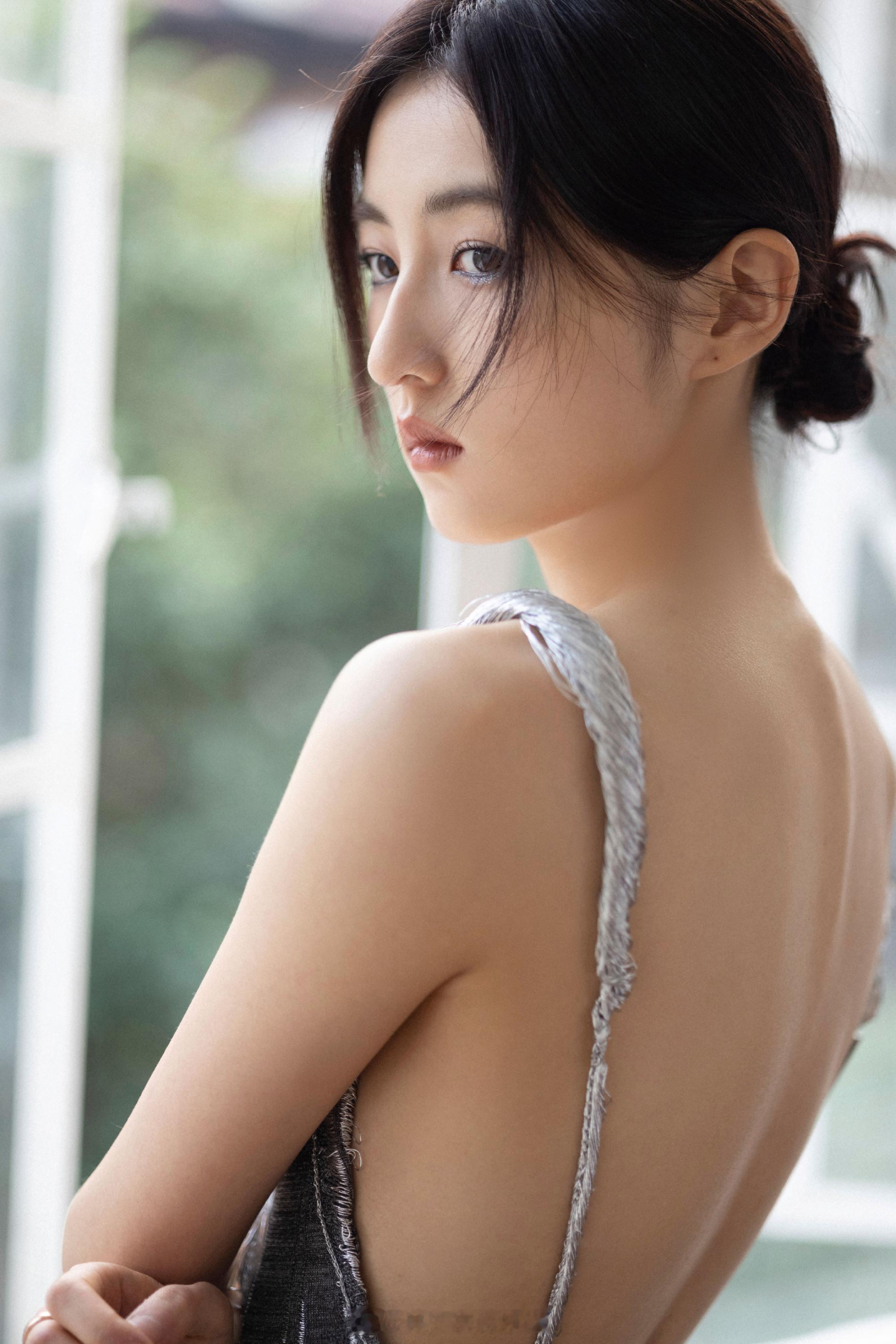 张子枫写真精选小秀性感