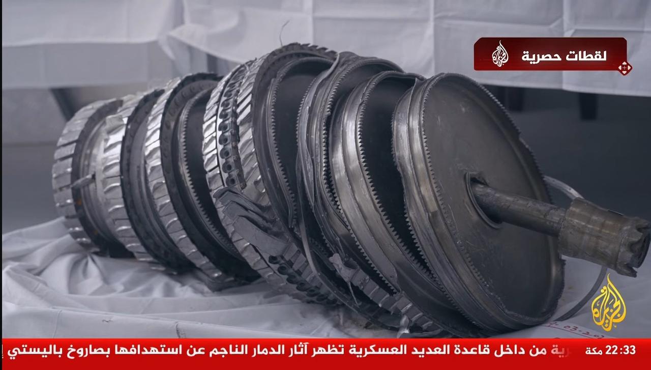 卡塔尔打捞被击落的伊朗Su-24战斗轰炸机残骸，这两架飞机于3月2日在阿拉伯湾水