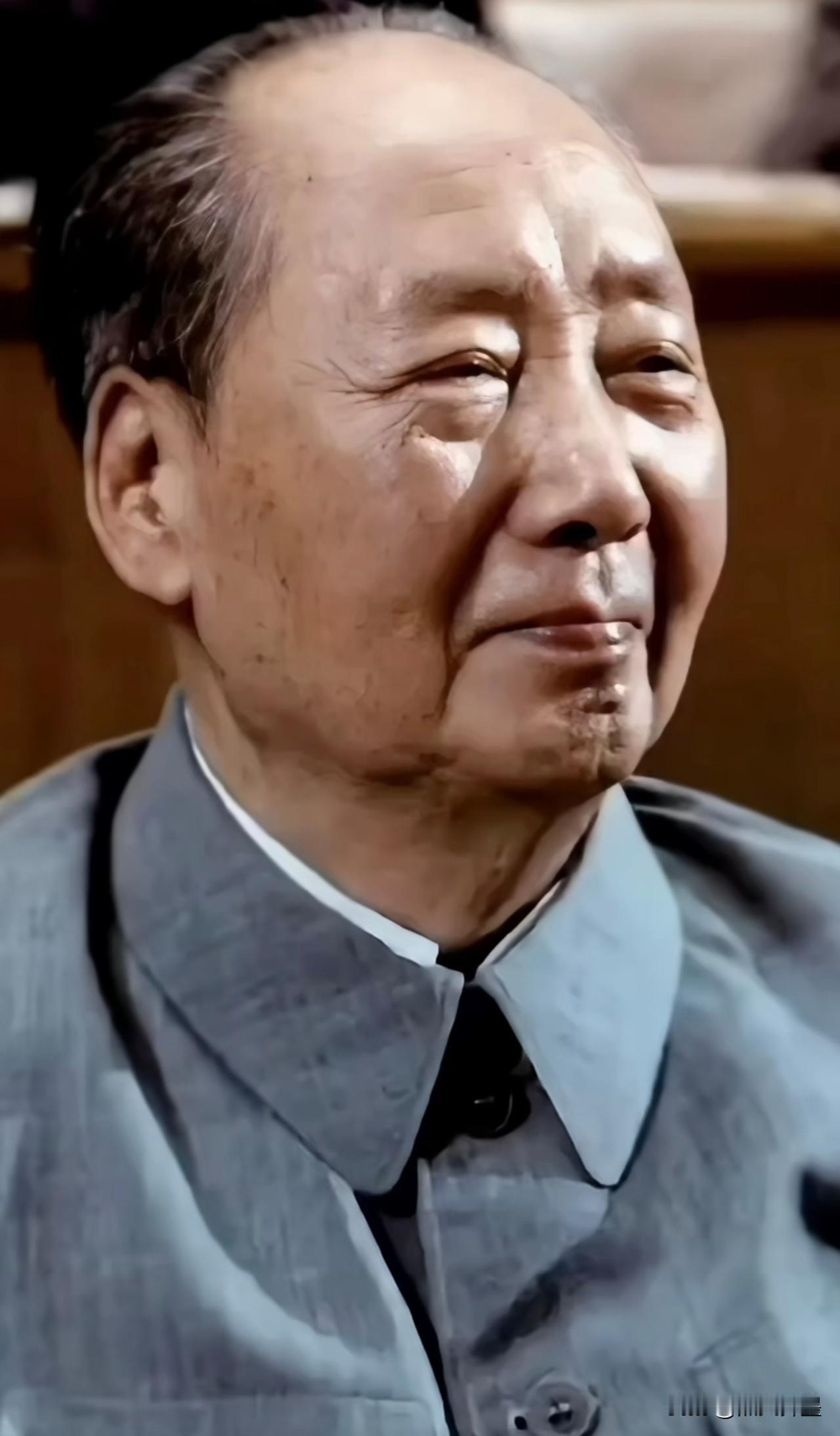 毛泽东时代是一个什么样的时代？干部带头吃苦工人争着奉献农民无私支援军人学