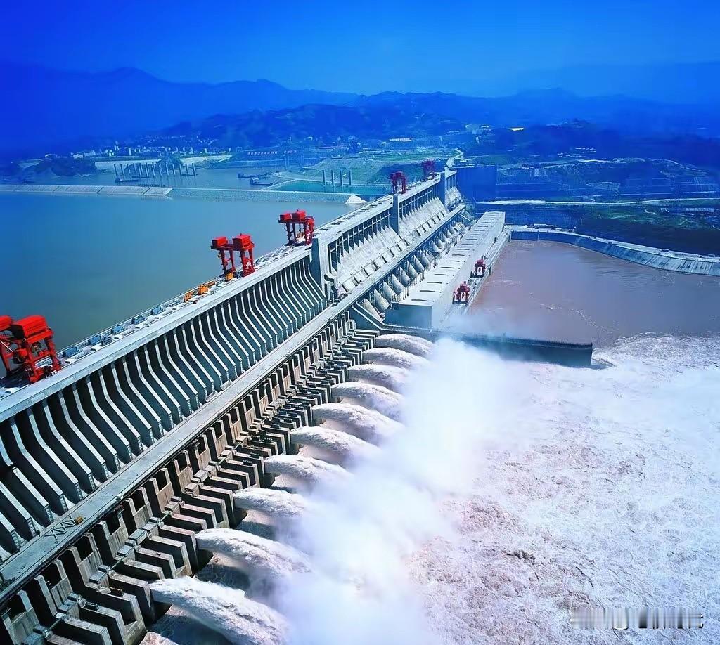 什么时候​把高高在上的研学变成普惠福利？现在有些家长一提到研学就害怕。有个数学老