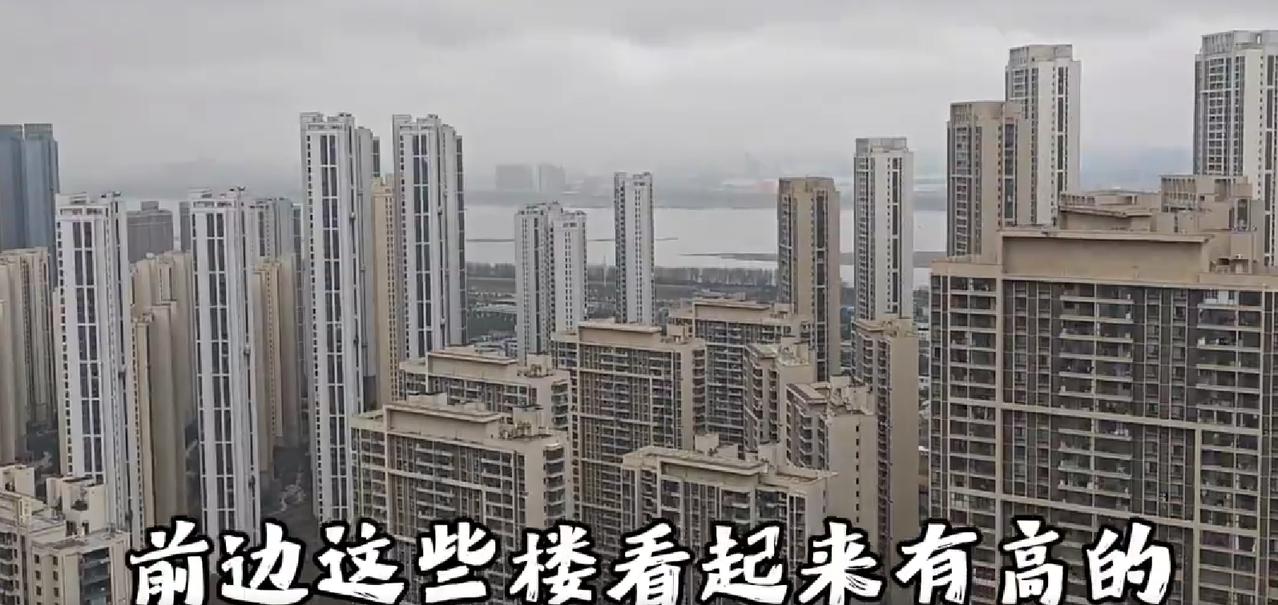 买房血亏70万！武汉购房者140万买65层住宅，腰斩后仍无人接盘买房本想保值增