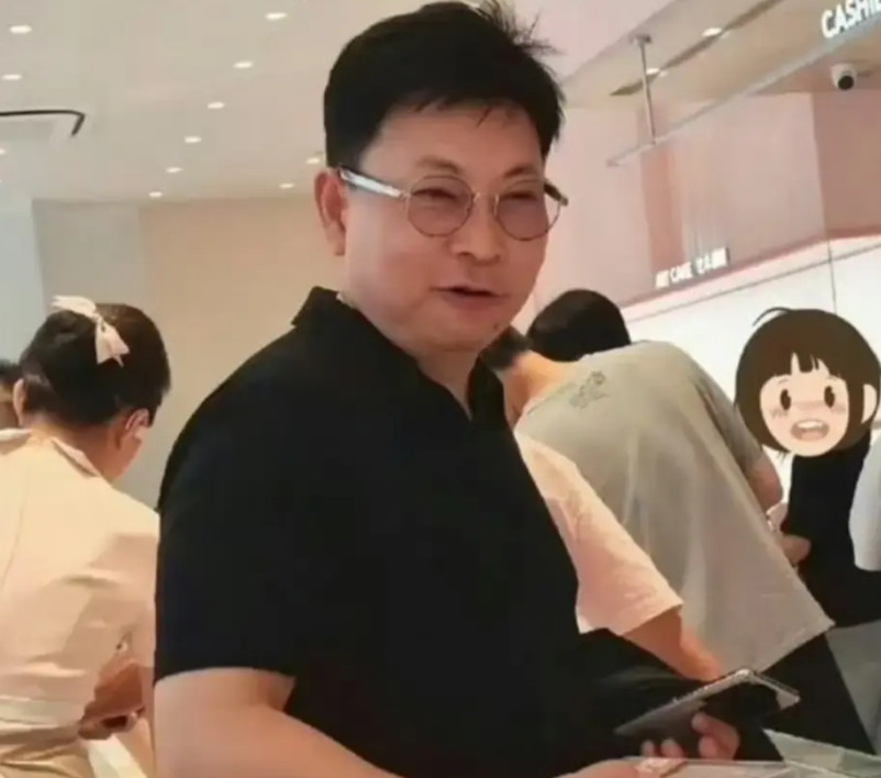 鸿蒙6也来了，华为Mate80系列也快发布了，时间在双十二之前，预计在11月中旬