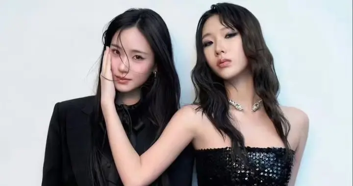 小S姐妹同框拍杂志！Elly酷飒Lily甜美，复刻大S小S经典风格