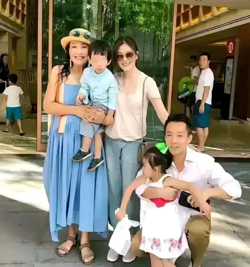 汪小菲与子女抚养权风波又有新动向！