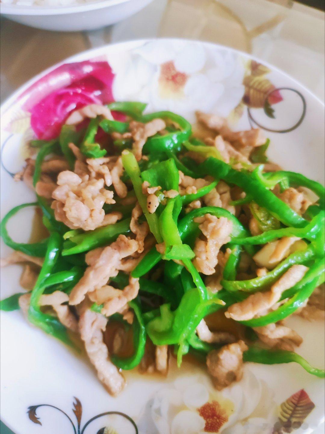 每顿四个菜，光盘
