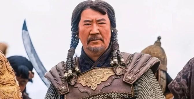 一天，成吉思汗设宴与众人开怀畅饮。宠妃也遂心不在焉，频频看向人群中一男子，偷偷擦