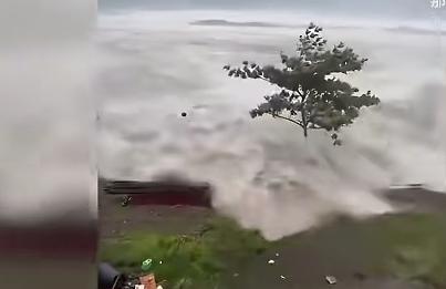 谁也没想到！菲律宾前脚刚骂完中国援助，后脚就迎来了八级强震！ 希望菲律宾防长
