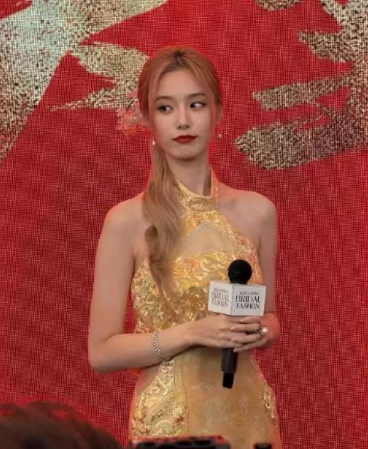 婚后的徐艺洋状态也太美丽了眼睛没有离开过她的美貌，爱人如养花具像化​​​