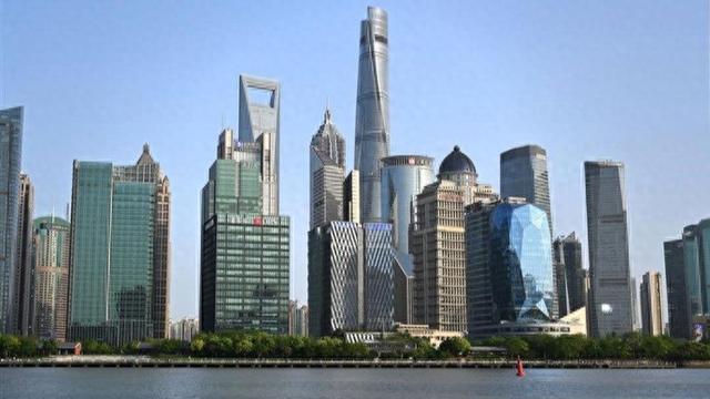 上海市人大常委会第二十五次会议继续举行, 黄莉新主持