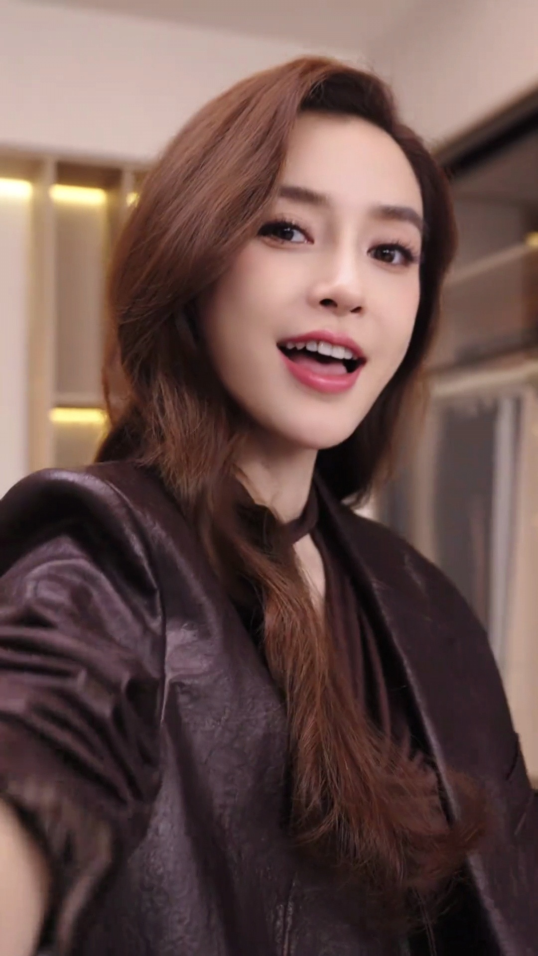 Angelababyx好物分享～时尚穿搭首先低调咖丝