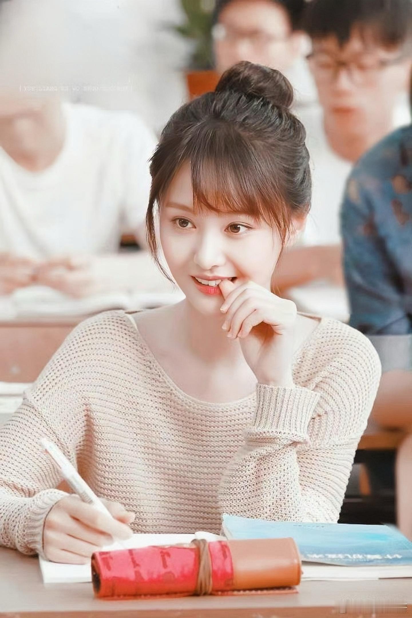 小雨妖妖我承认你是全服第一美女了这才是我的贝微微​​​