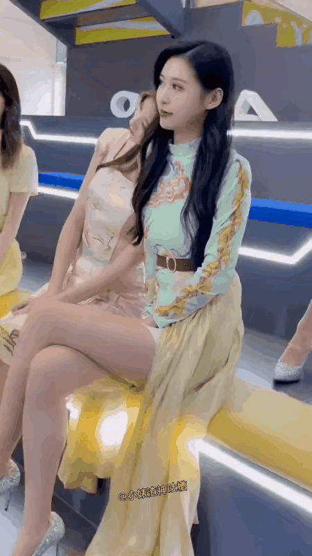 美女颜值真的很高
