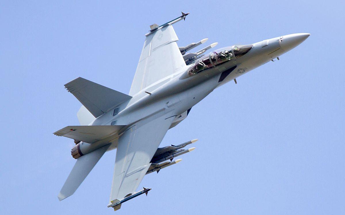 美军忙活了大半个月，终于把在南海坠毁的两架飞机捞起来了，自上个月26号在南海同一