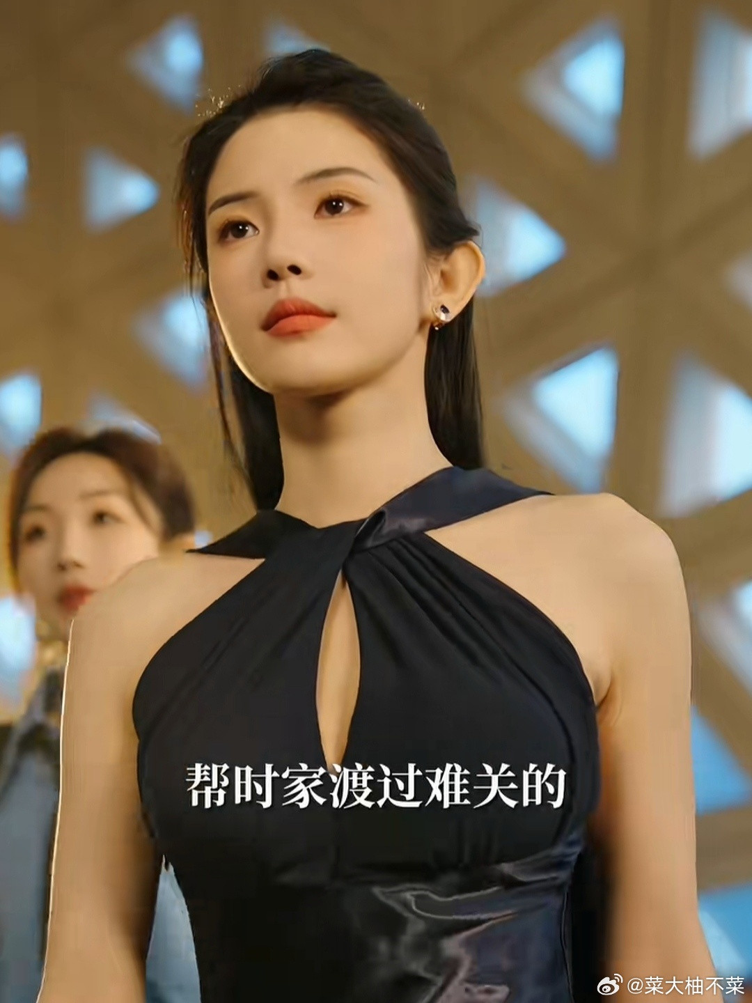 朝思暮时，上架首日热度8663万，8天破10亿！是6月和7月里，真人短剧这边