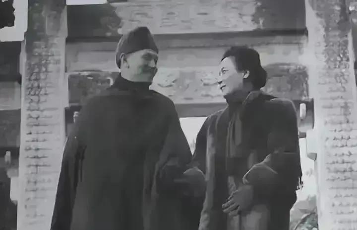 1946年戴笠葬身火海，蒋介石赶到现场只看了一眼焦尸，转身就盯着宋美龄问了句：“是你安排的？”难道这