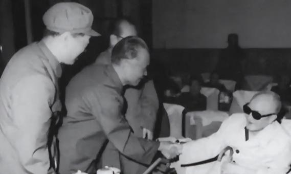 1980年，中纪委接到举报：主持总参工作的副总参谋长杨勇在京西宾馆设宴，欢迎来总