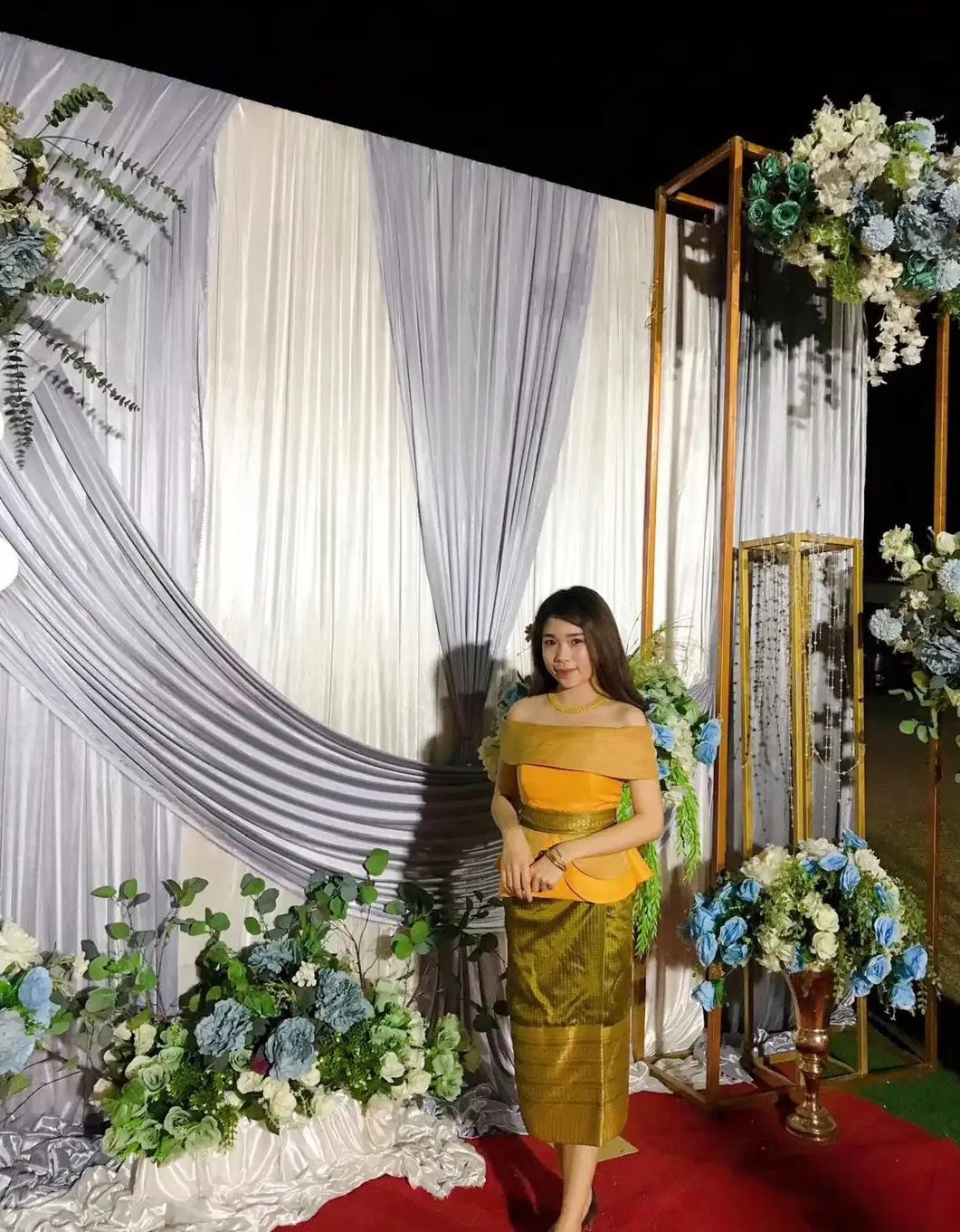 近日，在网上看到一网友分享他的故事！他和她的老挝老婆是2024年8月底相识，