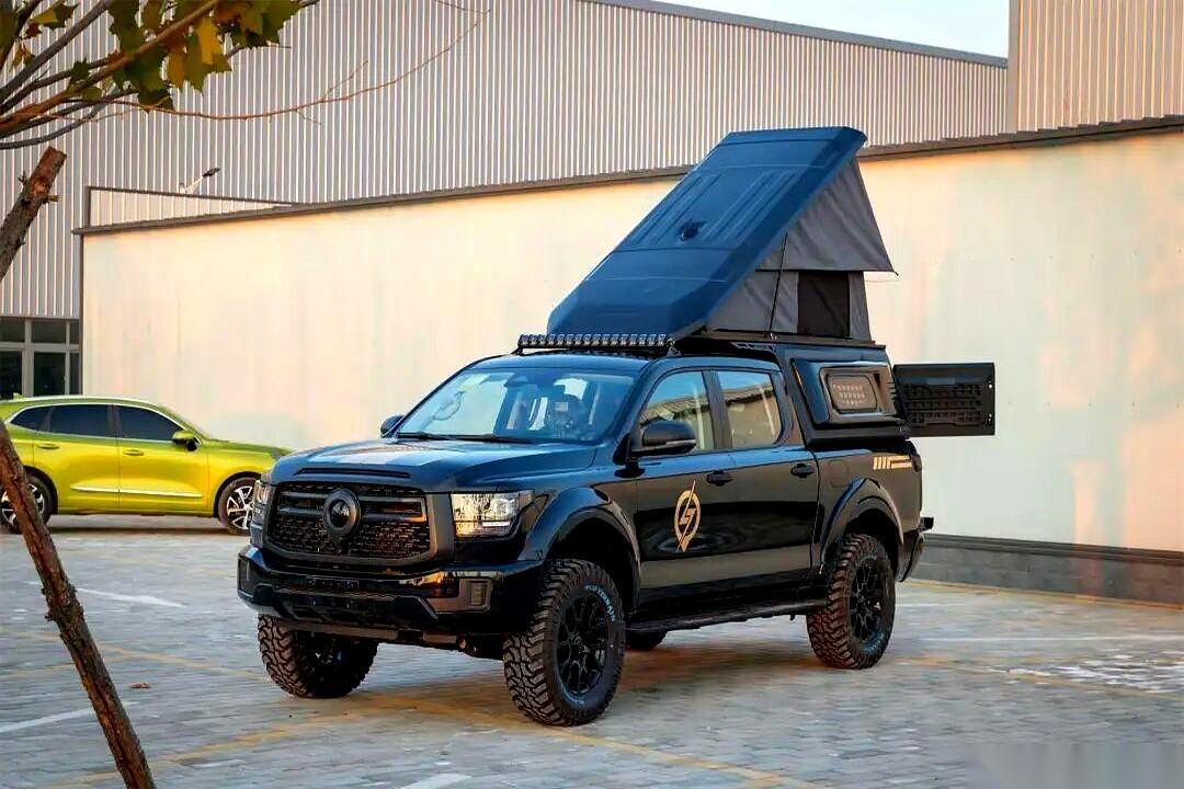 我跟你说，现在好多人活明白了。花二三十万，买个市区的鸽子笼首付？还是买一个能