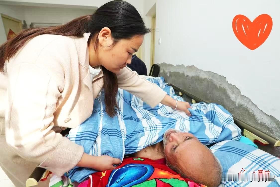 安徽亳州这事看的心里五味杂陈，感动又扎心。听完葛红花整件事情经过，不由得让人