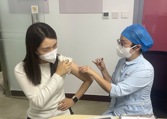 21年, 35岁女子已打3针九价疫苗, 却仍感染HPV, 这是怎么回事?