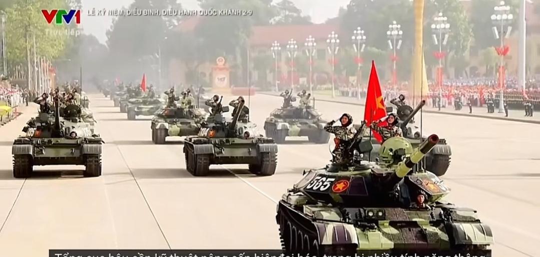 一个九月二日，一个九月三日，两个国家阅兵相差一天。一个是看冷战，一个是看科幻。越
