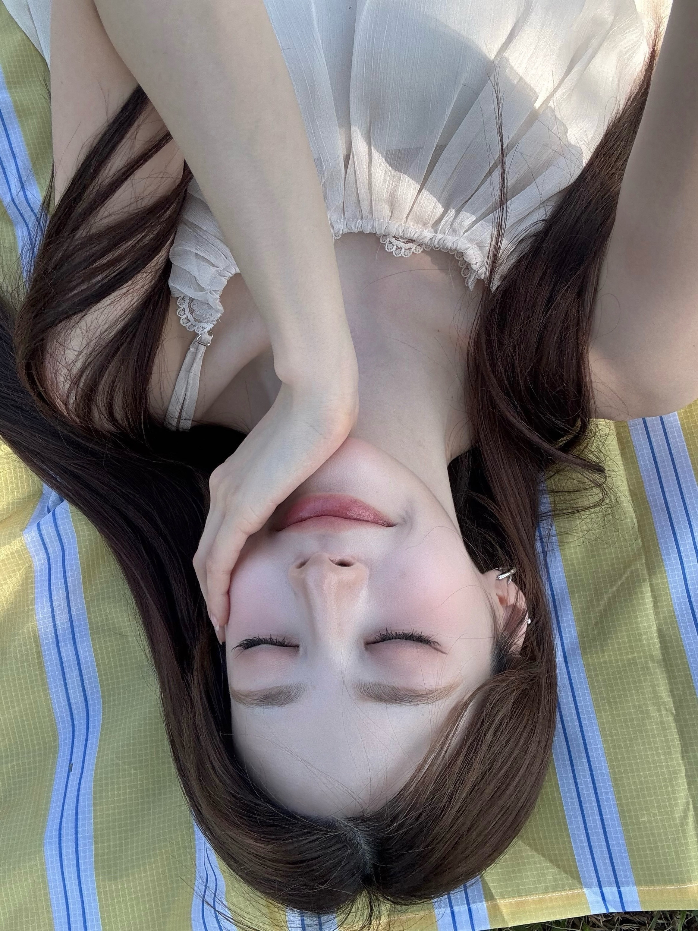 尹势银ins更新