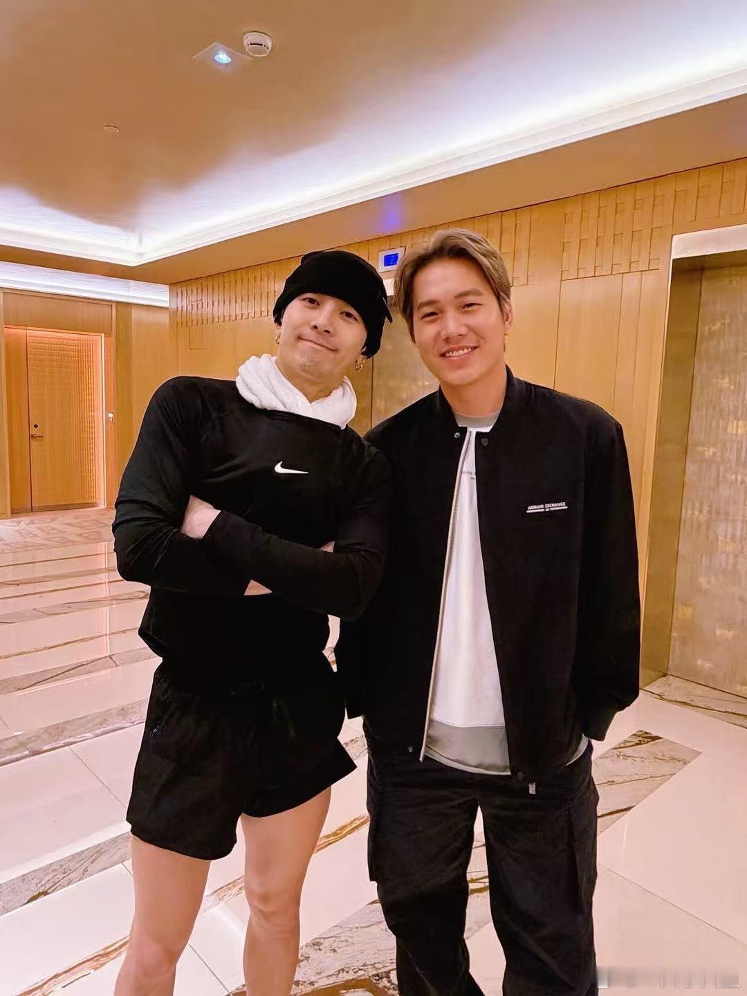 啊卧槽美腿王嘉尔你犯规王嘉尔