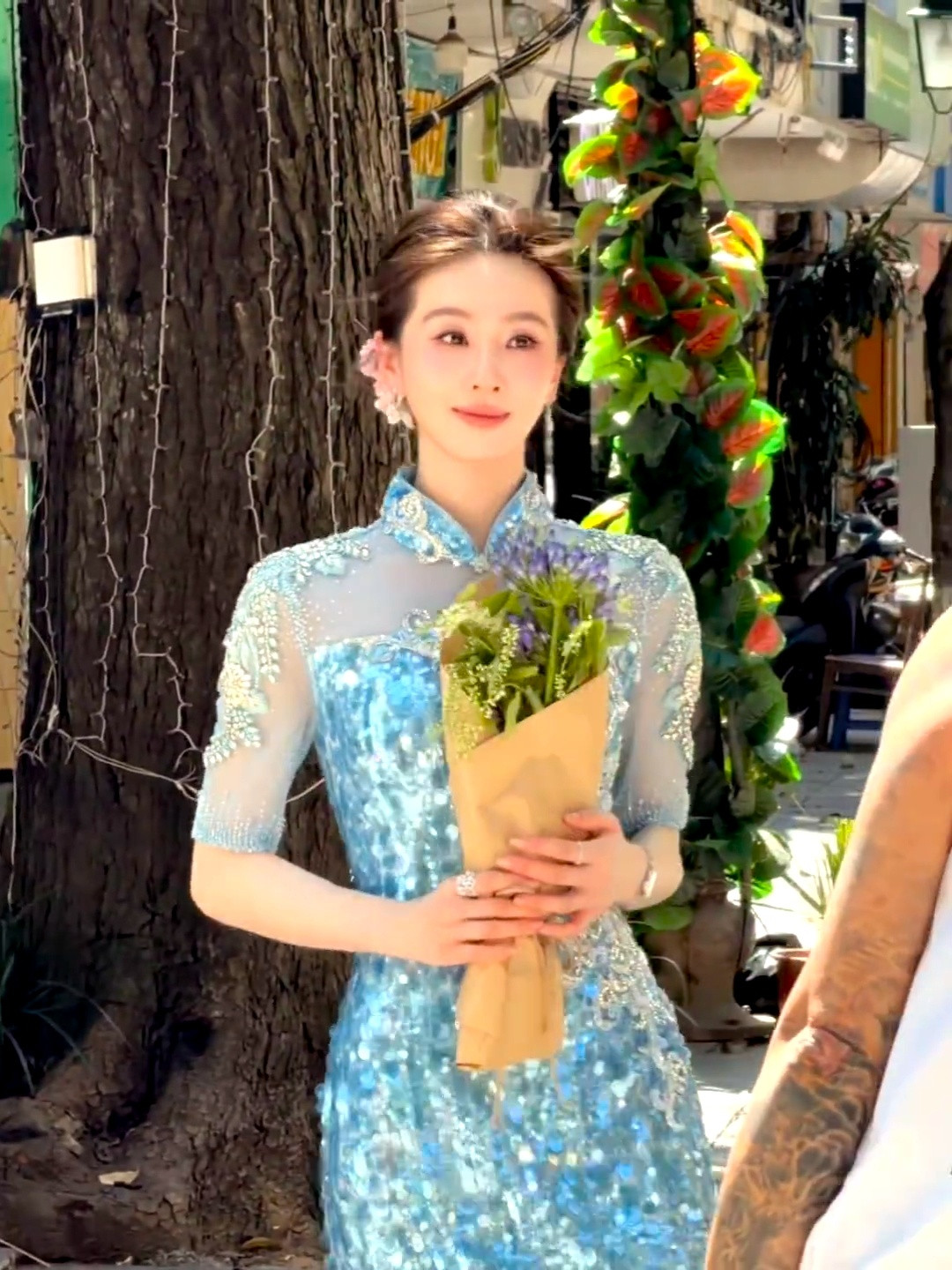 刘诗诗顶流中的顶流，只要和刘诗诗有关的都能跟着火，化妆师秒破万，高光腮红多次加库