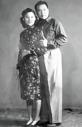 1936年，袁家千金嫁进曹家，新郎官才十八。一进洞房，小伙子就炸了：“你个二手货