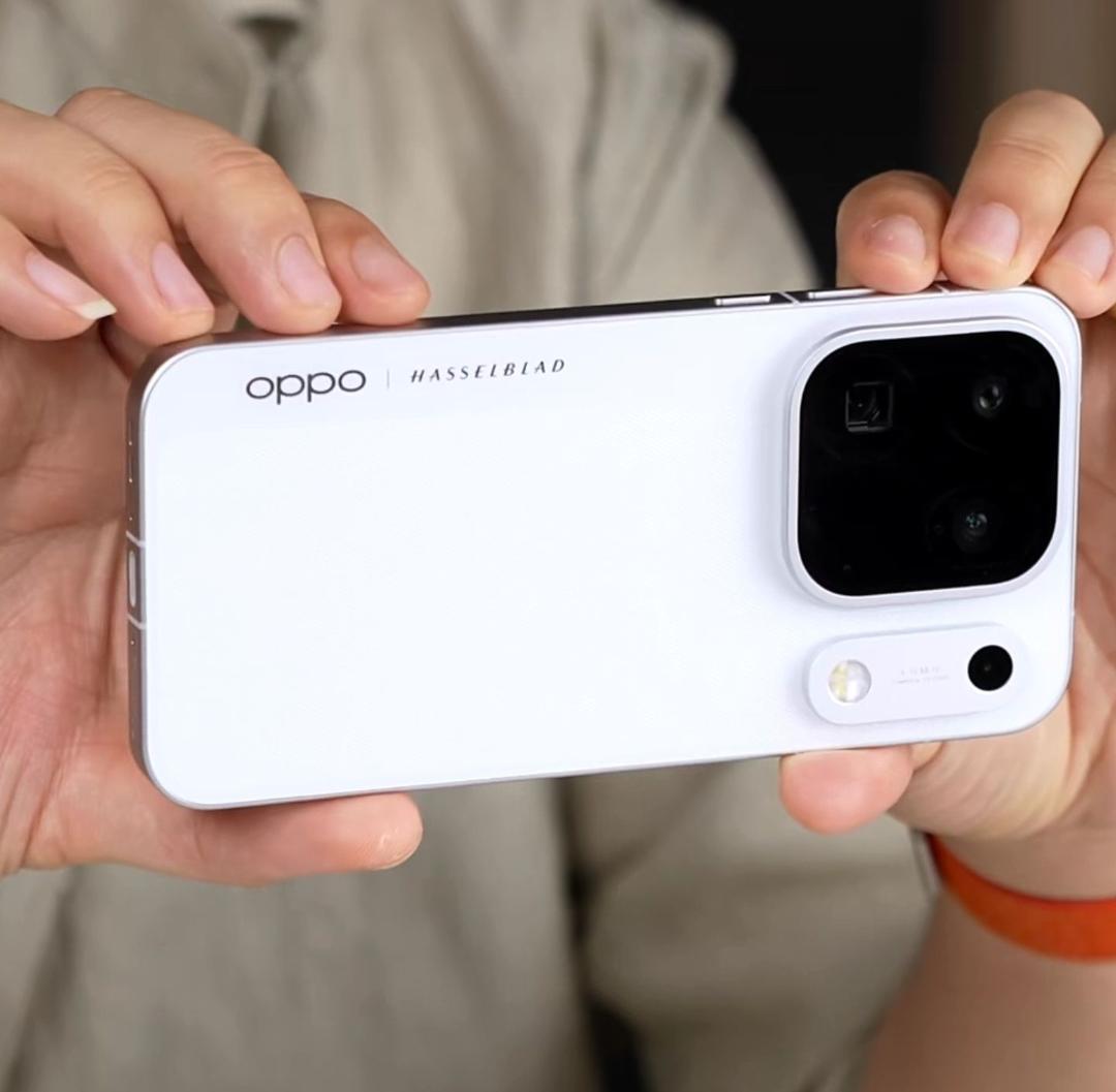 OPPOFindX10ProMax这设计属于是越看越好看，大方简约有质感，