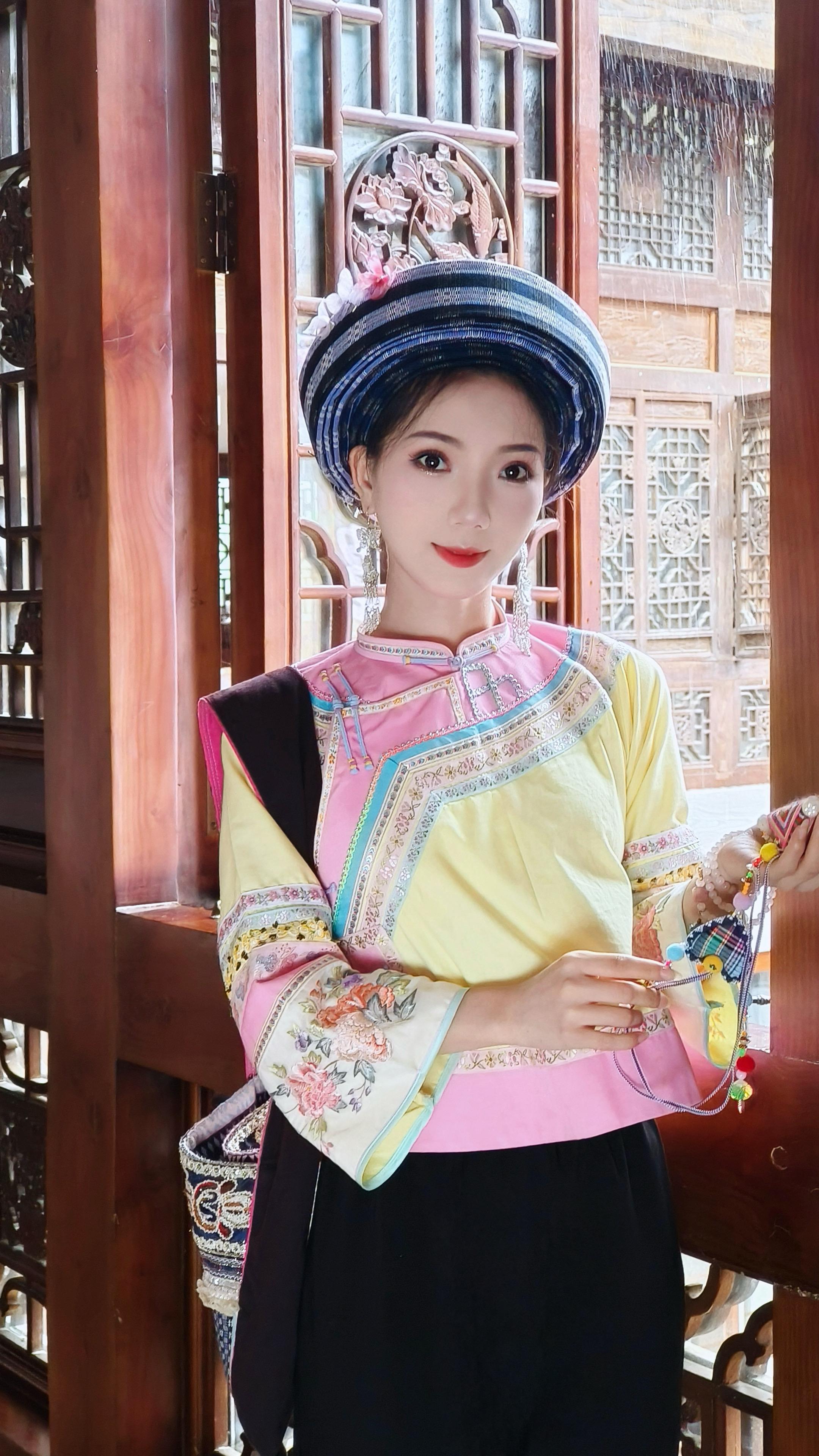 那你呢 是想名扬天下。还是想来我家 帮我麻包谷
