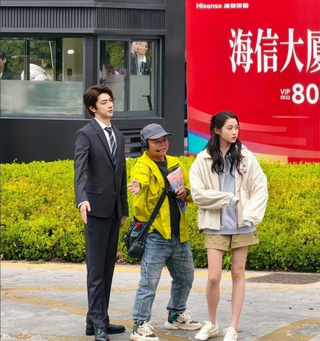 关晓‌彤和林一的‍﻿‍路透‌照来‎了，‏‎‏两人站一起⁠身高差太﻿搭⁠，‌⁠‍画