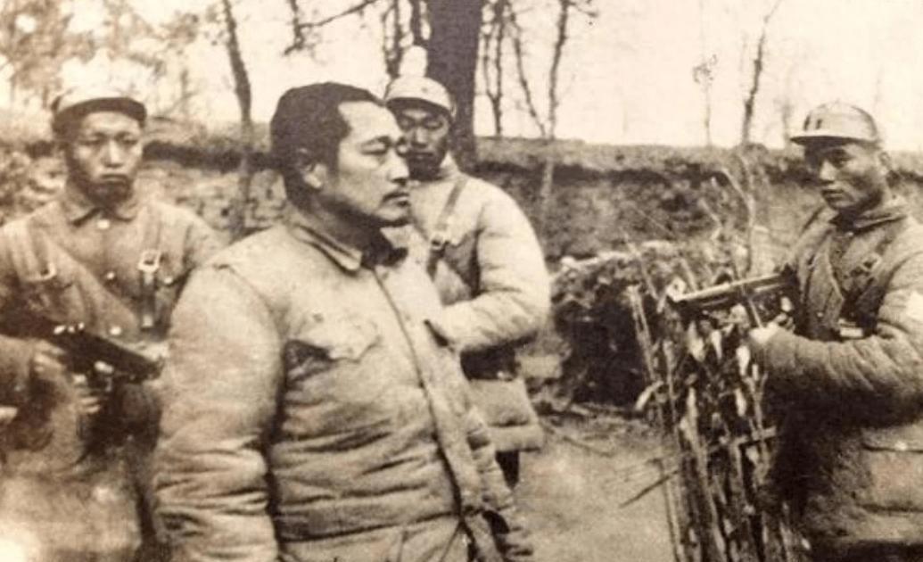 原第四纵队机要参谋苏荣回忆，杜聿明始终不清楚粟裕才是华东野战军真正的总指挥19