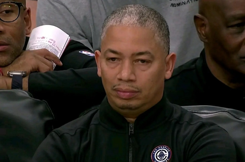 说实话:泰伦卢迷之自信,这就是在自取其辱,1600万的博格丹让他玩成了“废材”!