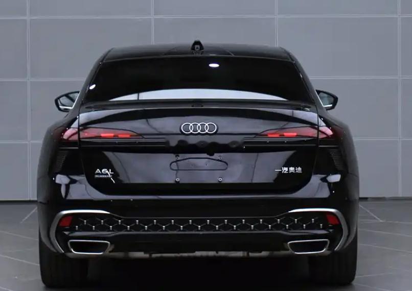 奥迪A6L长这样了~~~夏天差不多能开始铺货，您赶脚这个造型会大卖吗？？？海阔试