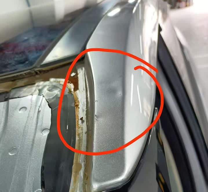 今天去售后看了一下，这个漏水的问题真头痛，越来越多了，店里已经来了三辆了！还是那