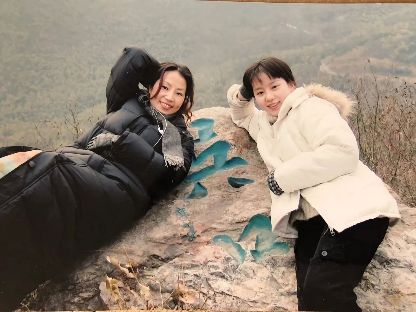 刘诗诗小时候用这张脸捅马蜂窝原来刘诗诗纯纯魔丸来的，小时候就敢上天入地，长得这么